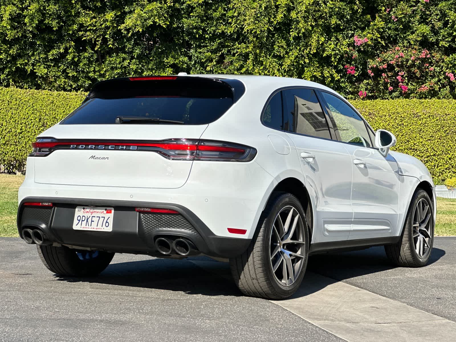 Thumbnail: 2025 Porsche Macan - 8