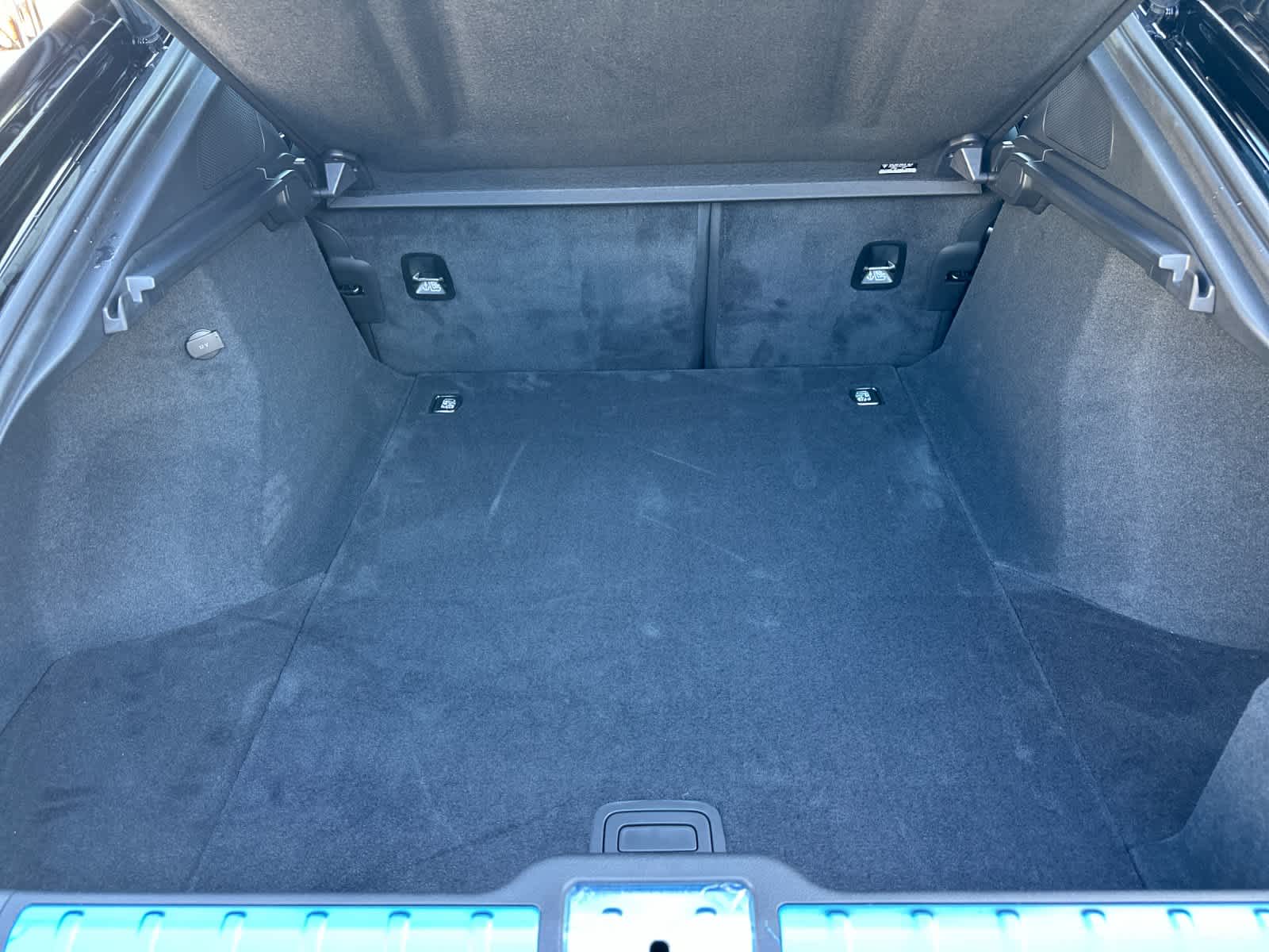 Thumbnail: 2026 Porsche Panamera - 16