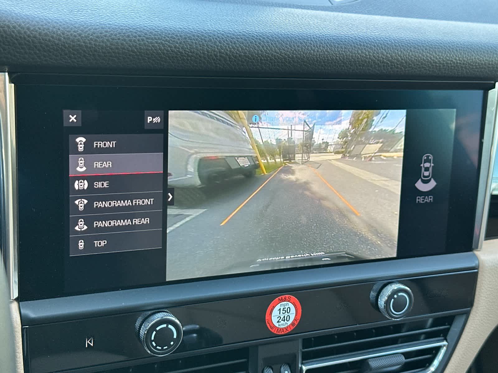 Thumbnail: 2025 Porsche Macan - 22