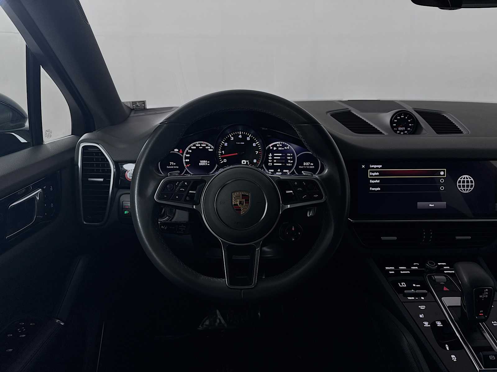 Thumbnail: 2022 Porsche Cayenne - 19