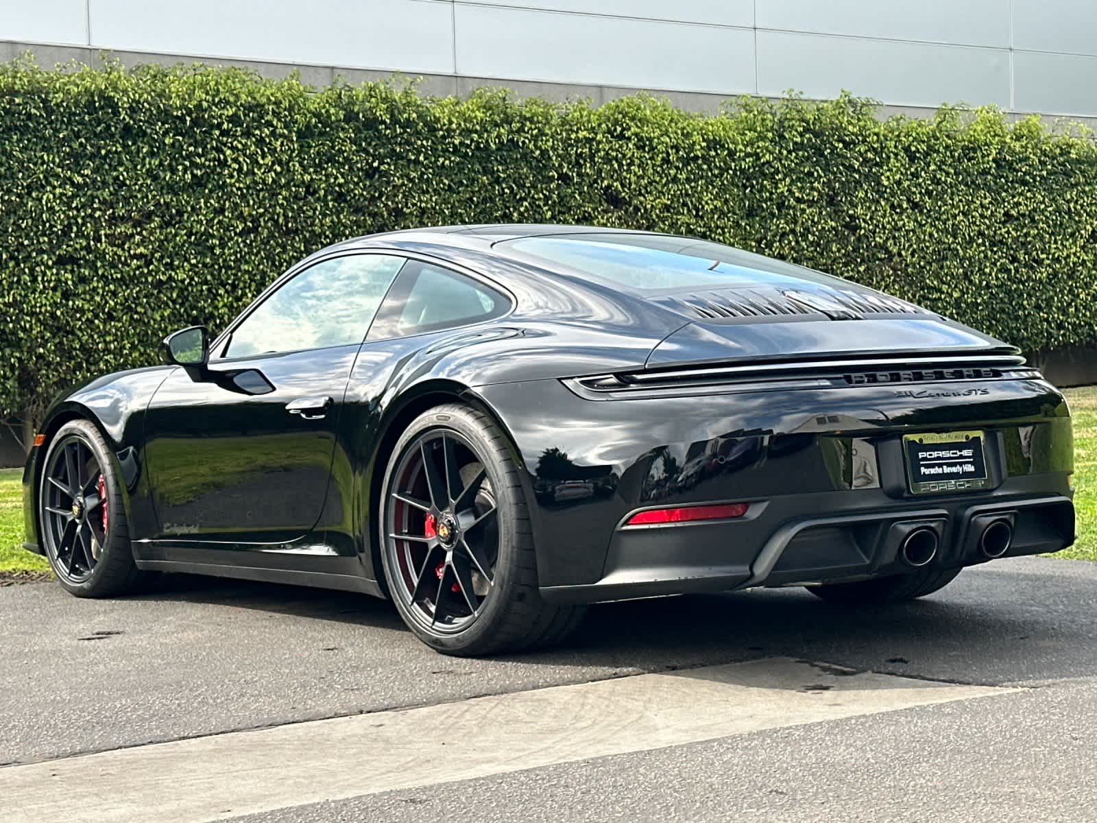 Thumbnail: 2026 Porsche 911 - 3