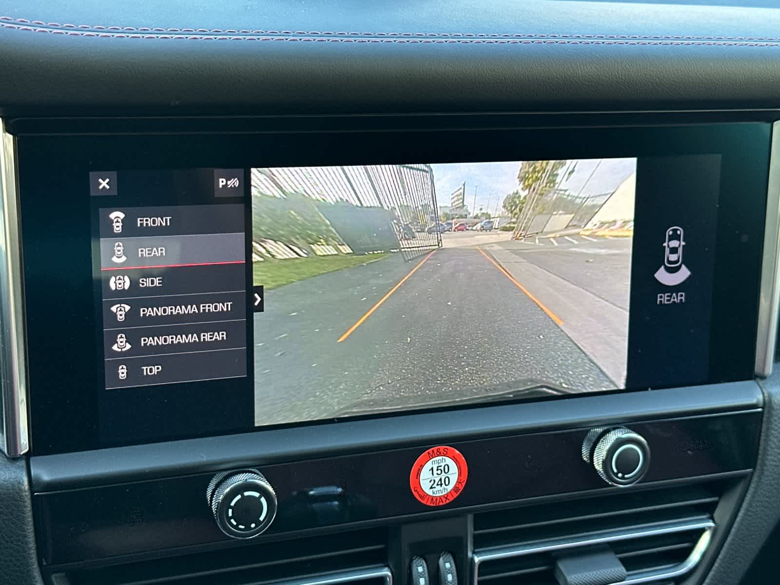 Thumbnail: 2025 Porsche Macan - 23