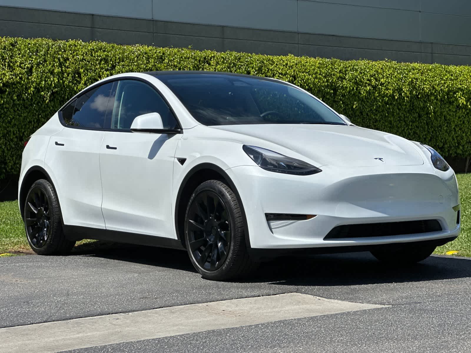 Thumbnail: 2024 Tesla Model Y - 10