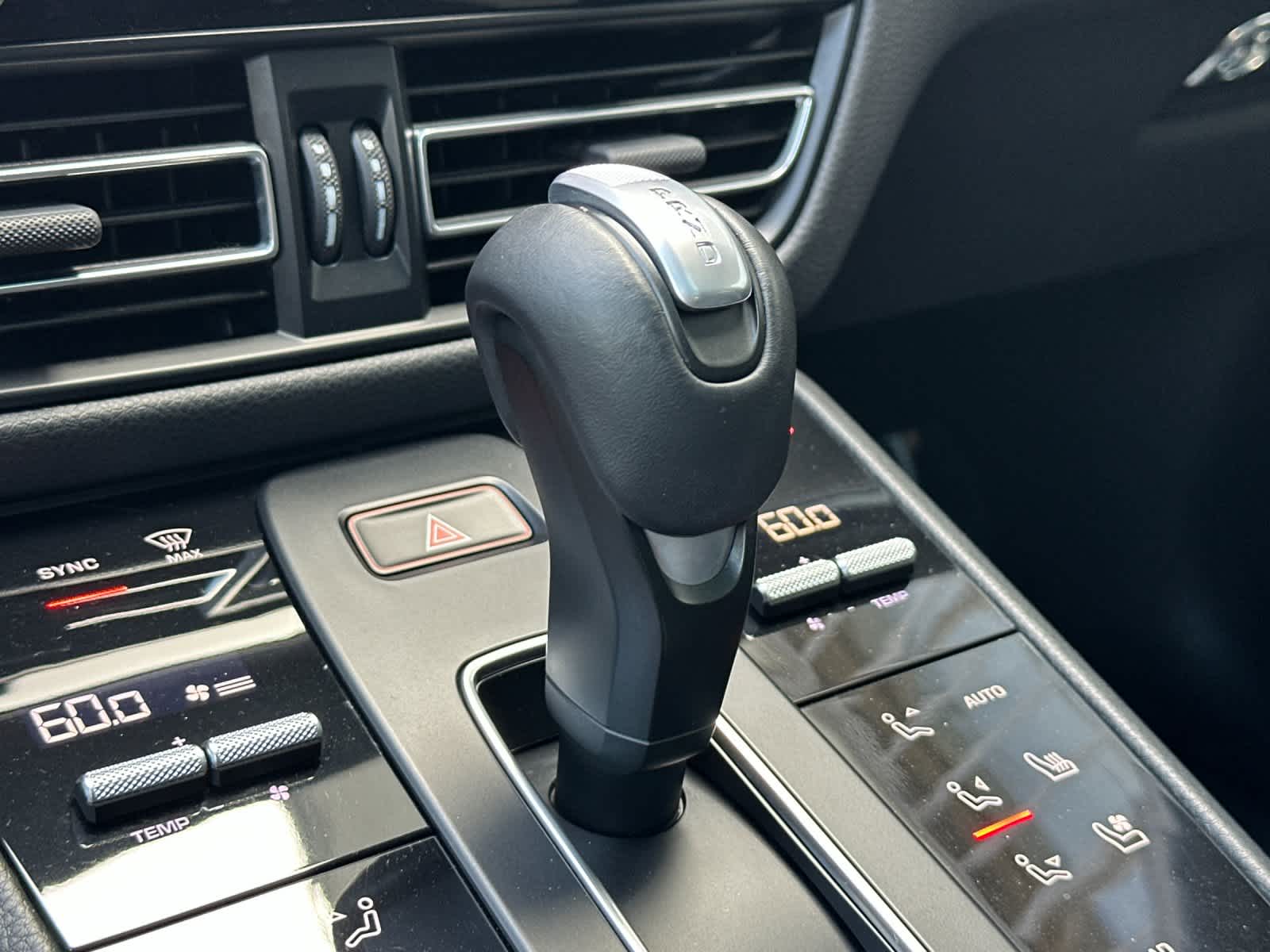 Thumbnail: 2023 Porsche Macan - 23