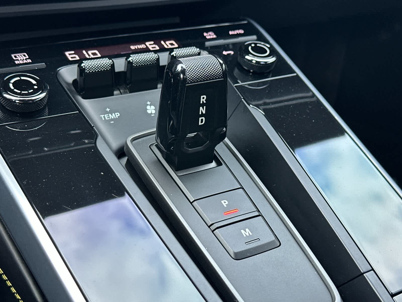 Thumbnail: 2022 Porsche 911 - 20