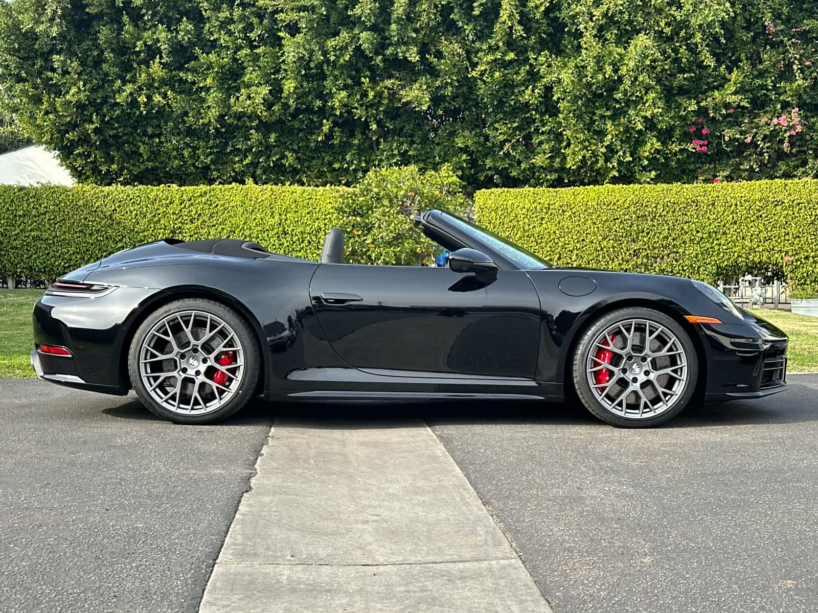 Thumbnail: 2026 Porsche 911 - 8