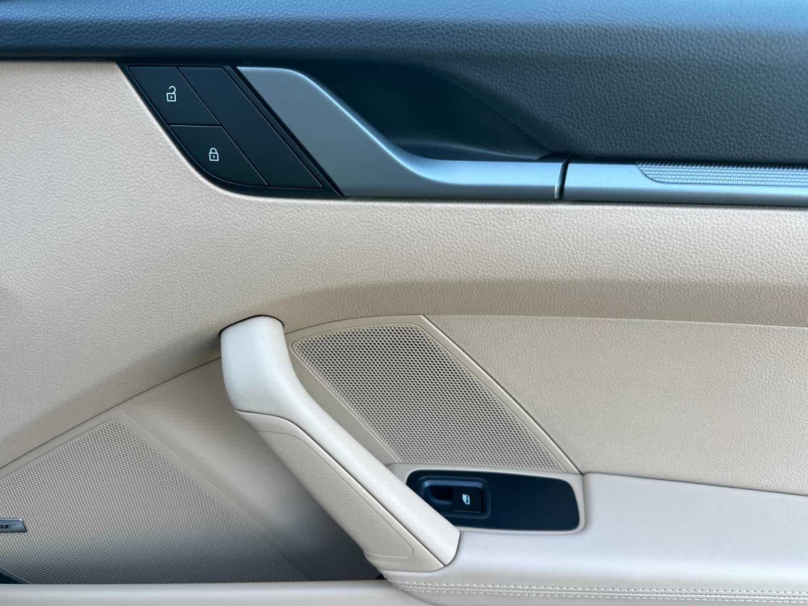 Thumbnail: 2024 Porsche 911 - 15