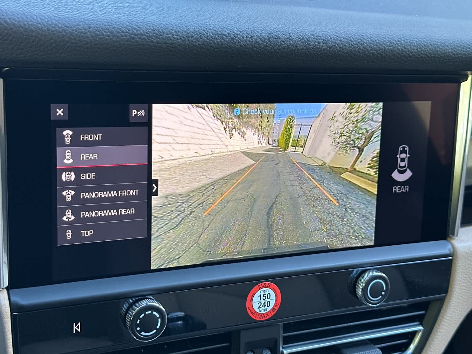 Thumbnail: 2026 Porsche Macan - 23