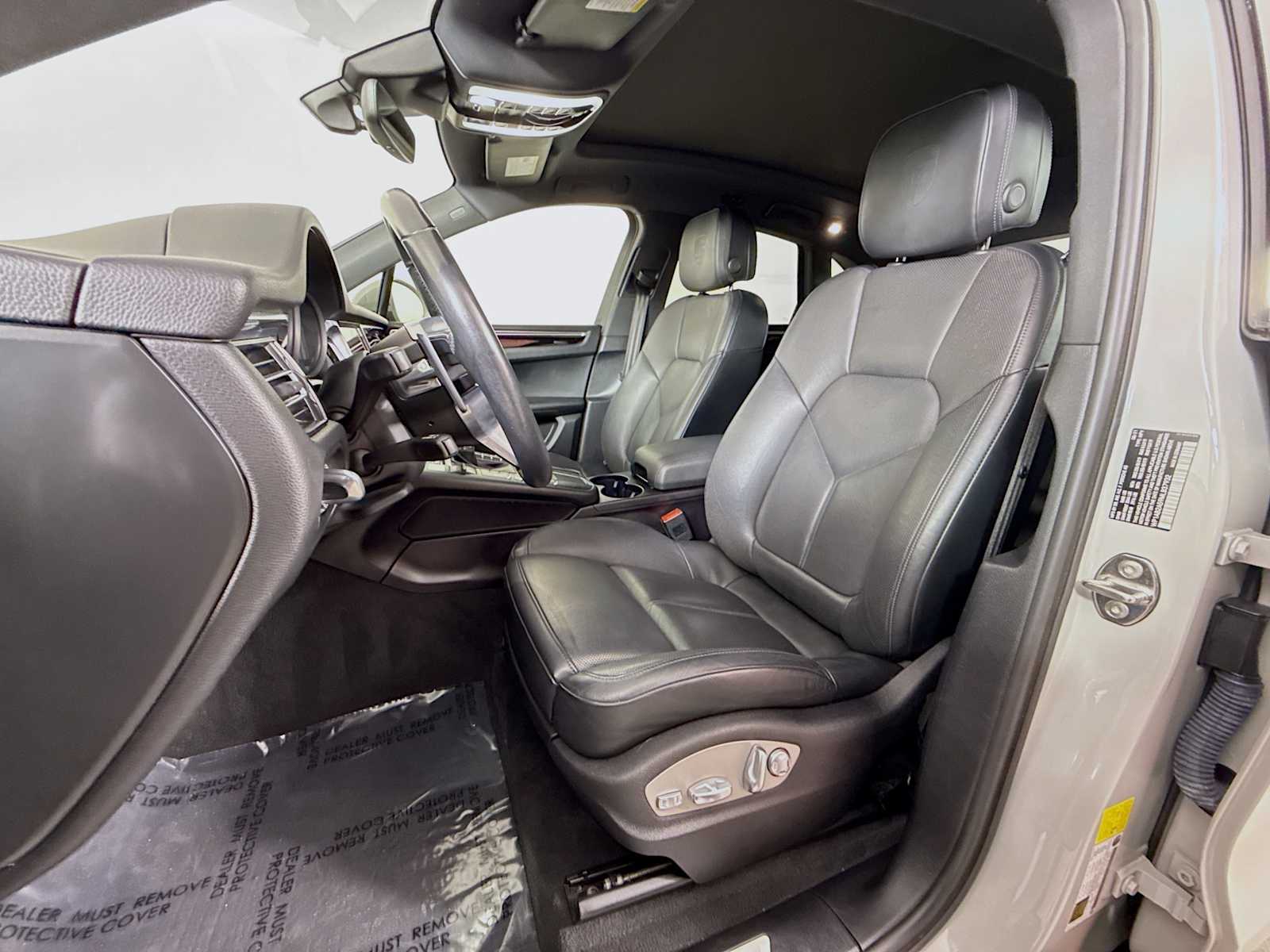 Thumbnail: 2021 Porsche Macan - 5