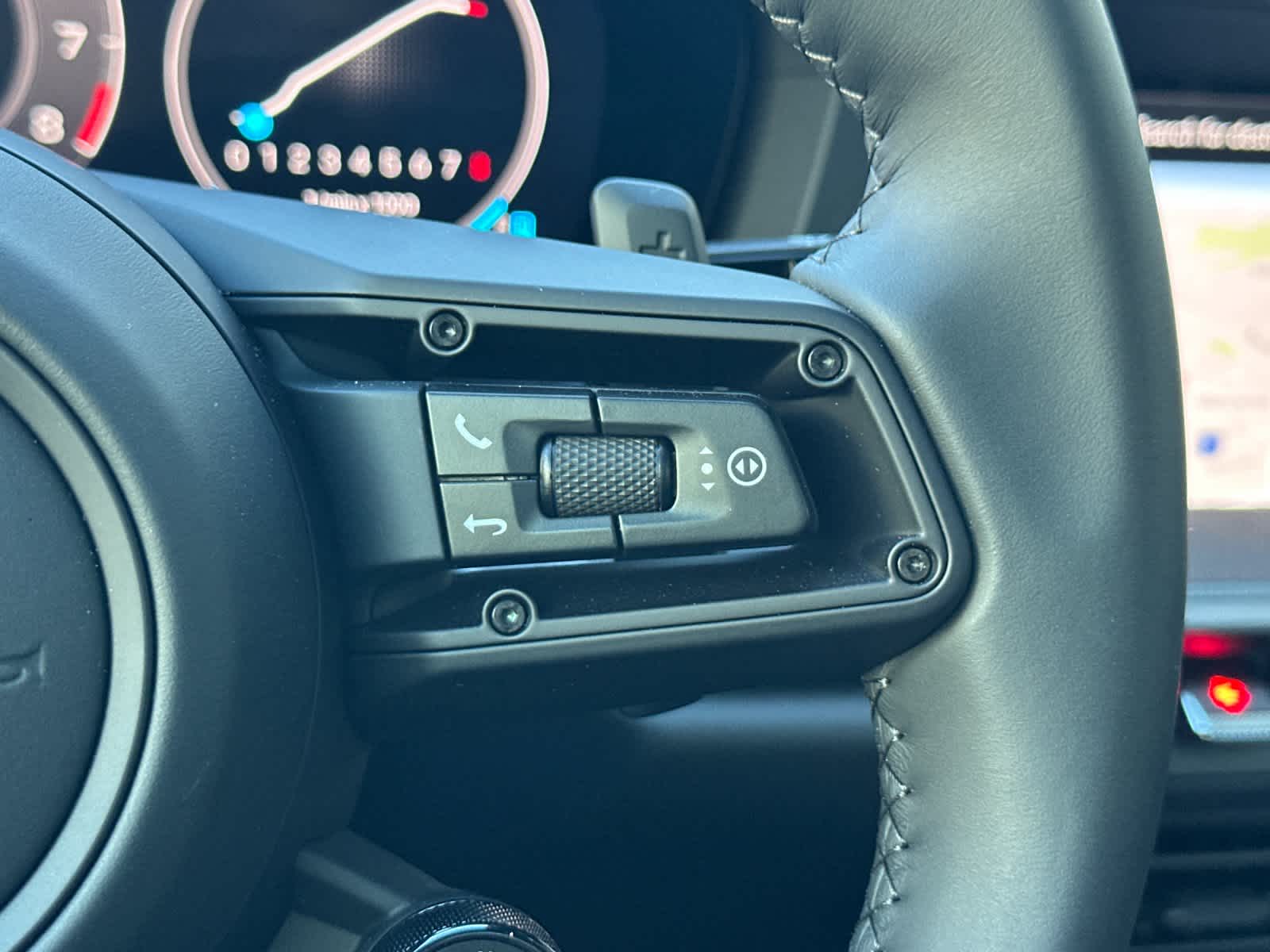 Thumbnail: 2025 Porsche 911 - 25