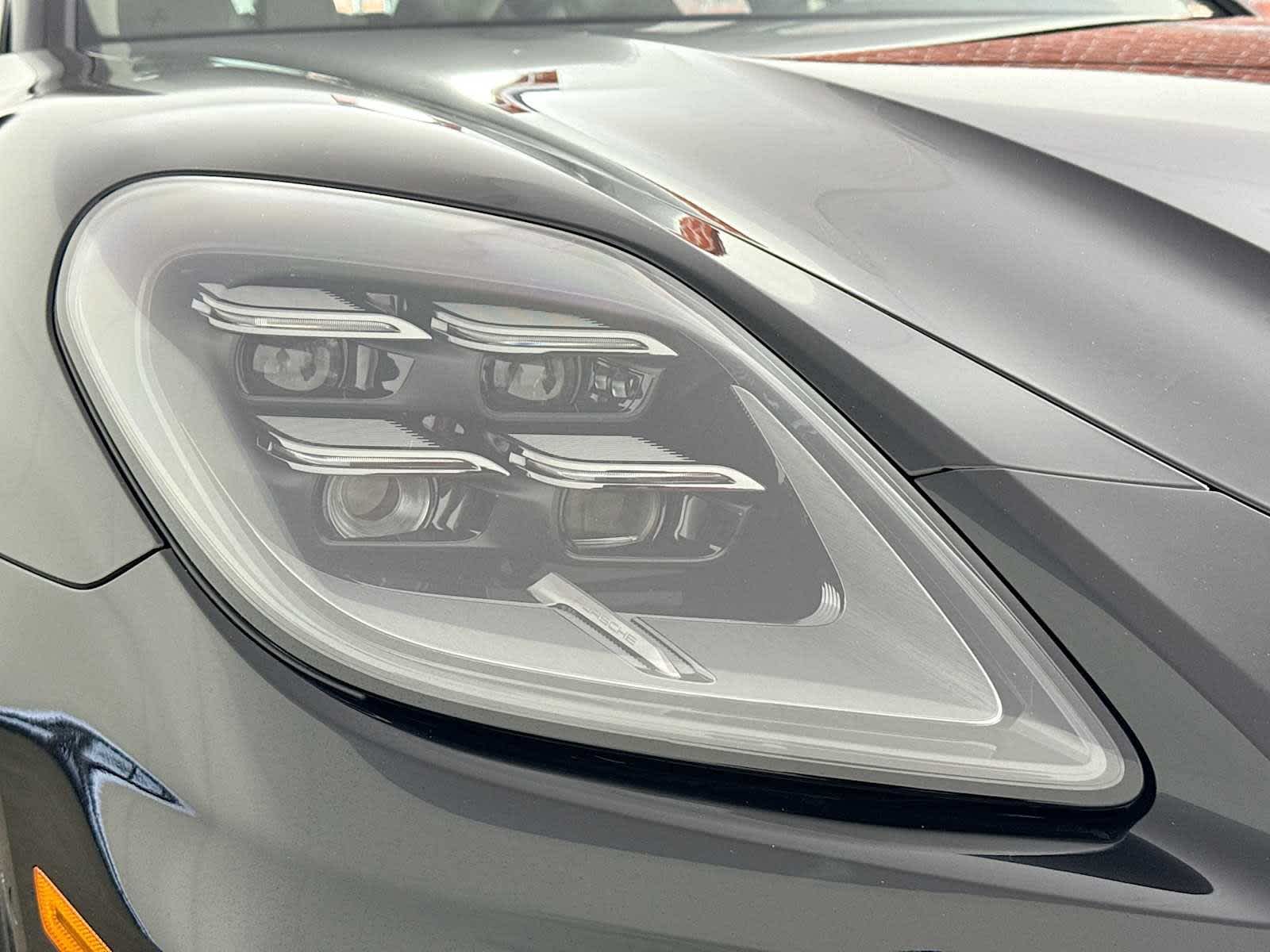 Thumbnail: 2025 Porsche Panamera - 28