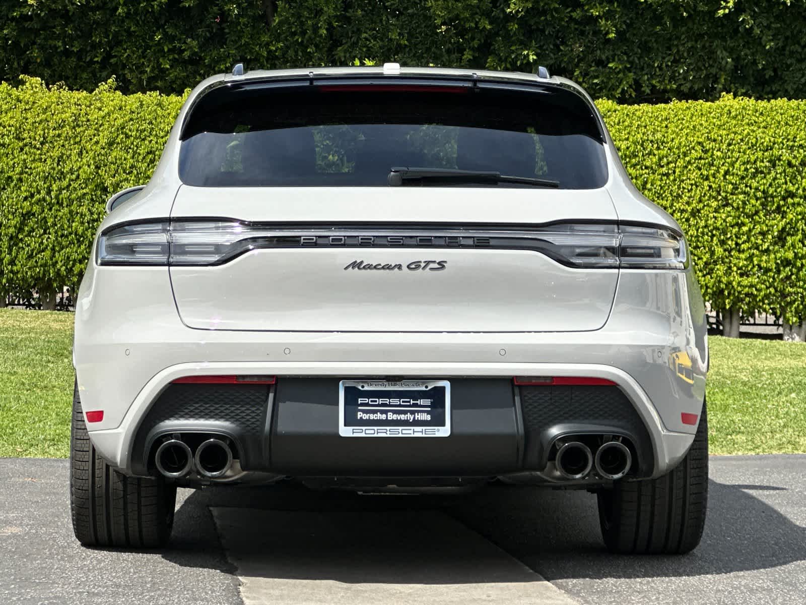 Thumbnail: 2026 Porsche Macan - 7