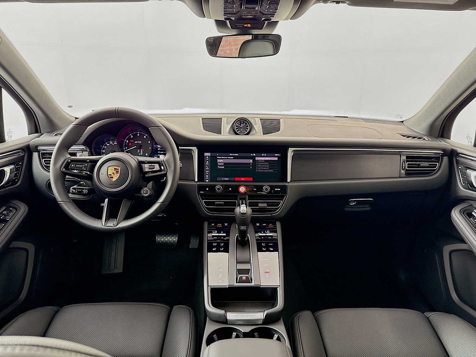 Thumbnail: 2026 Porsche Macan - 27