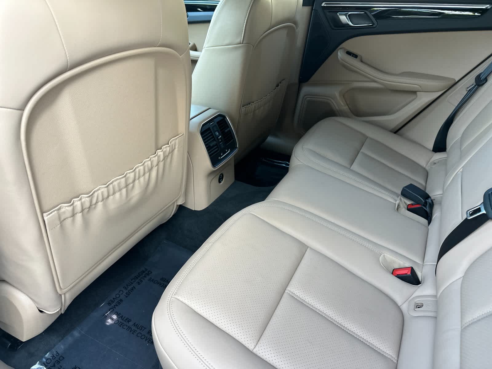 Thumbnail: 2025 Porsche Macan - 13