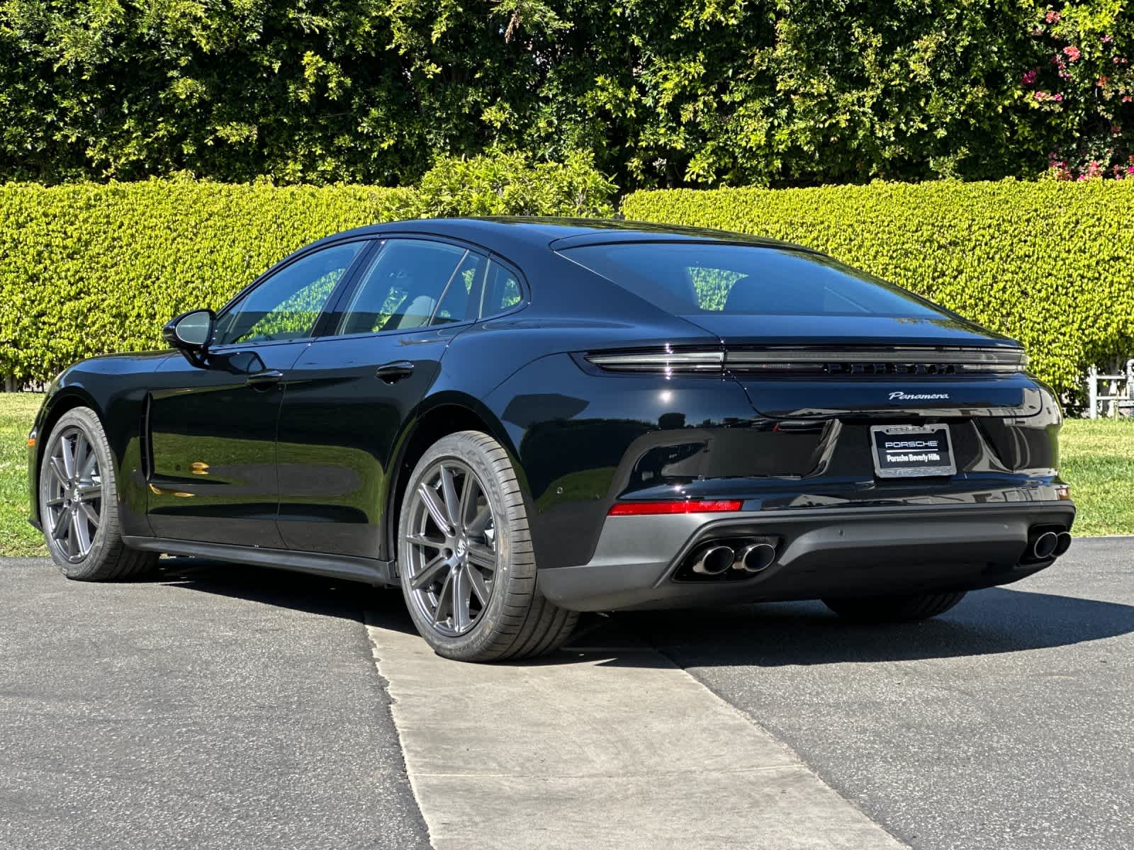 Thumbnail: 2026 Porsche Panamera - 3