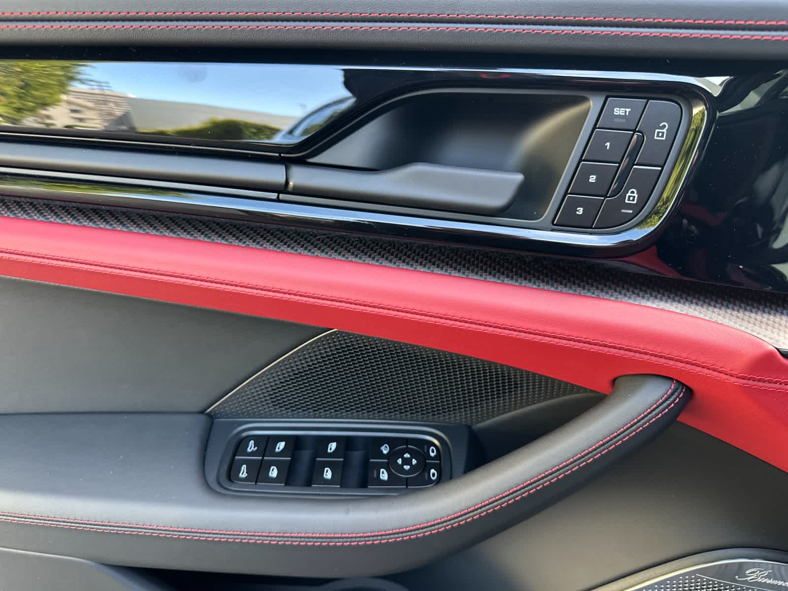 Thumbnail: 2026 Porsche Panamera - 12