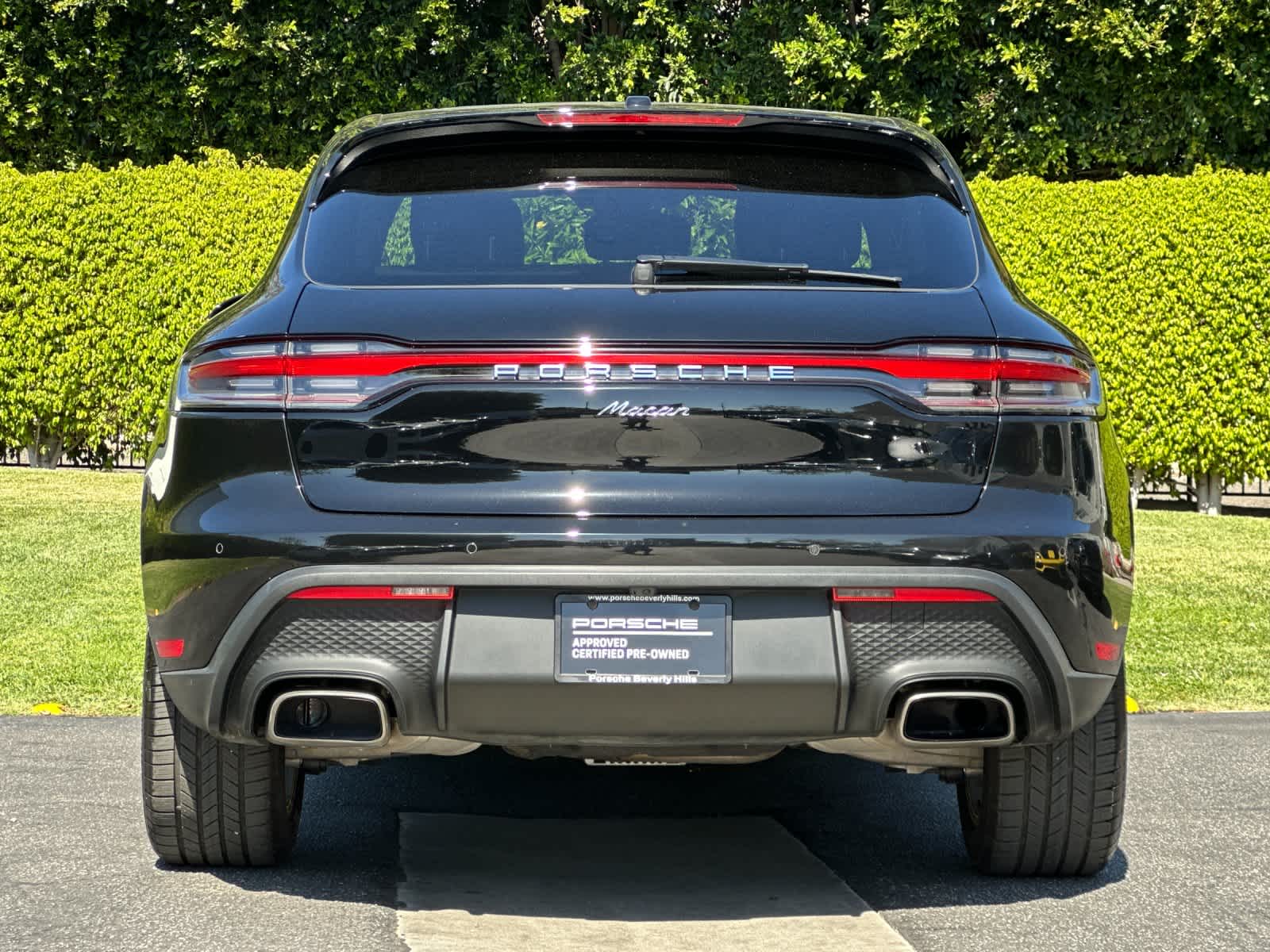 Thumbnail: 2025 Porsche Macan - 7