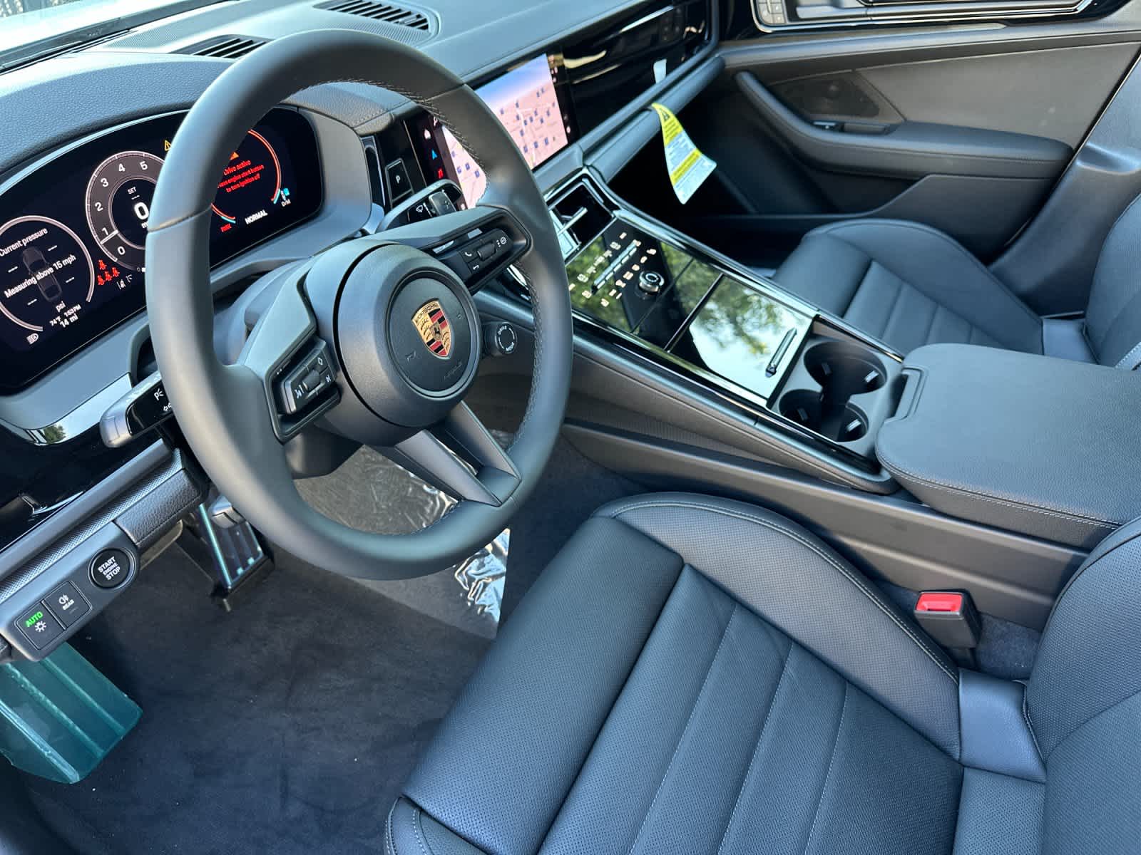 Thumbnail: 2026 Porsche Panamera - 4