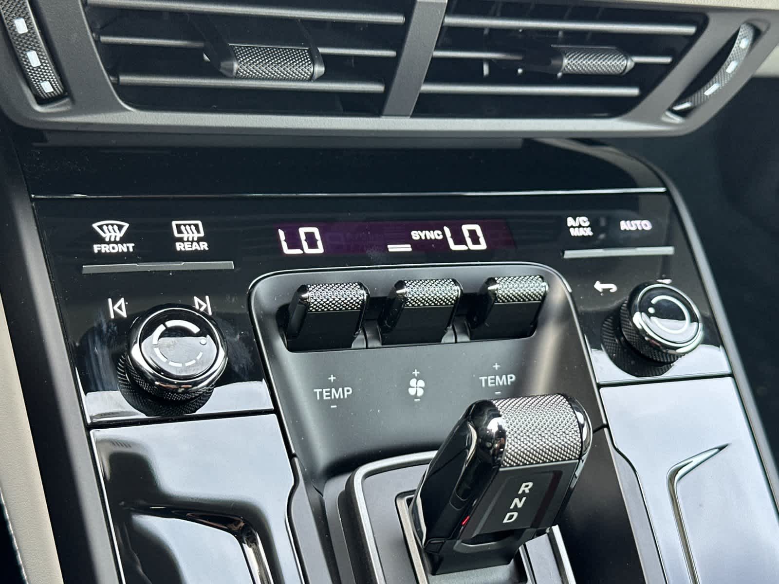 Thumbnail: 2026 Porsche 911 - 19