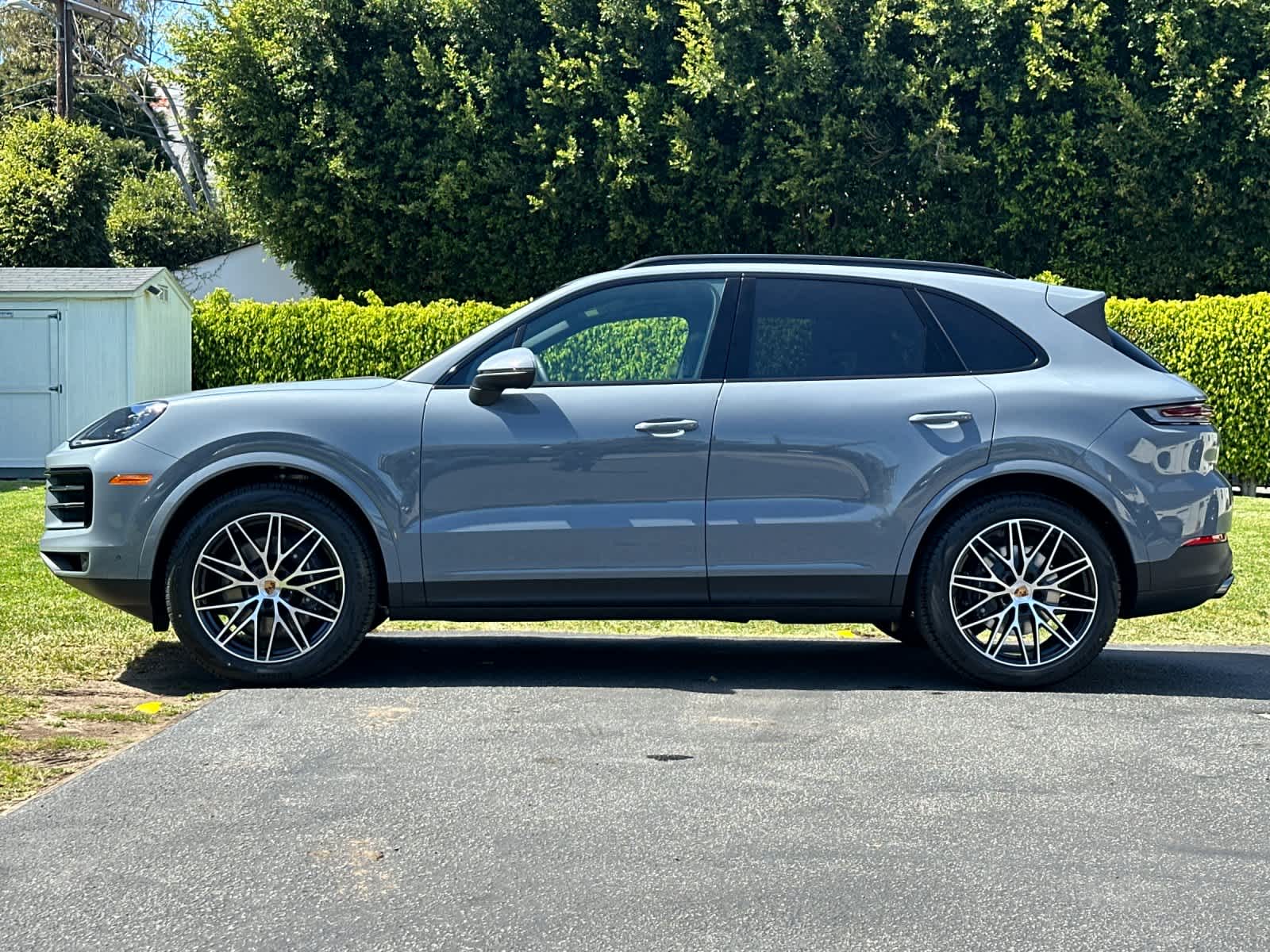 Thumbnail: 2026 Porsche Cayenne - 2