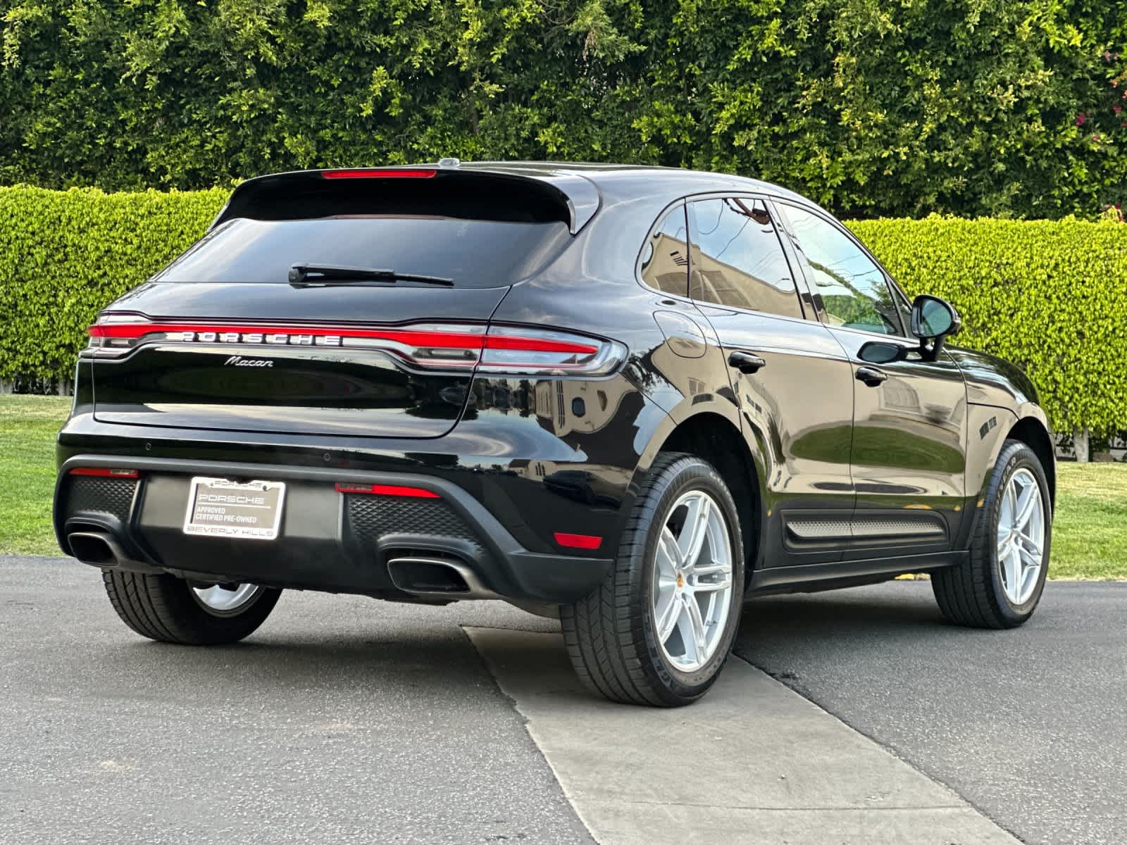 Thumbnail: 2025 Porsche Macan - 8