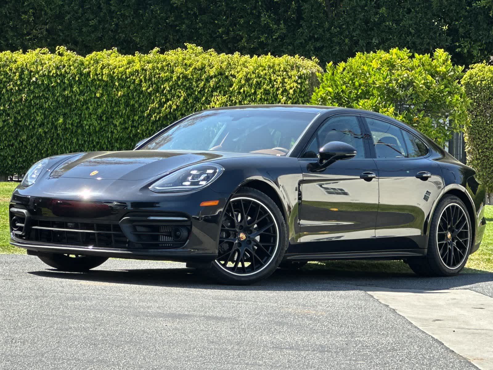 Thumbnail: 2023 Porsche Panamera - 1