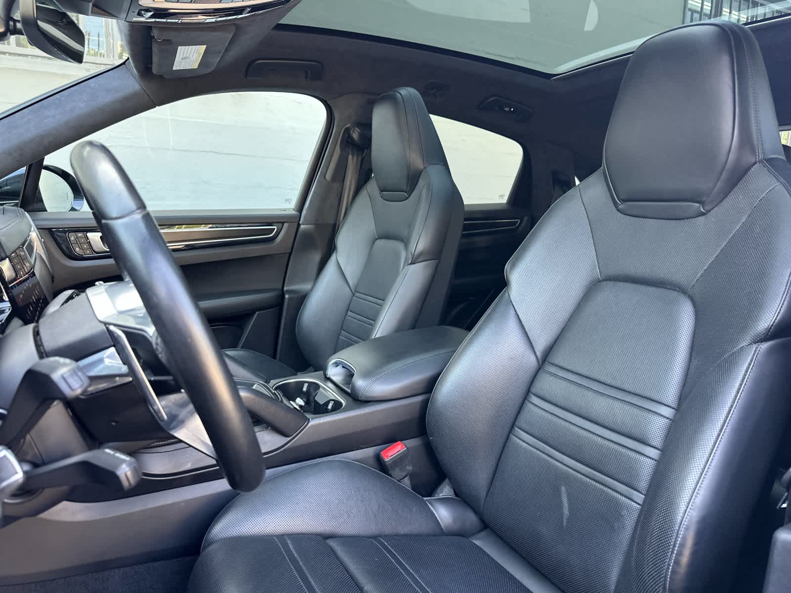 Thumbnail: 2023 Porsche Cayenne - 5