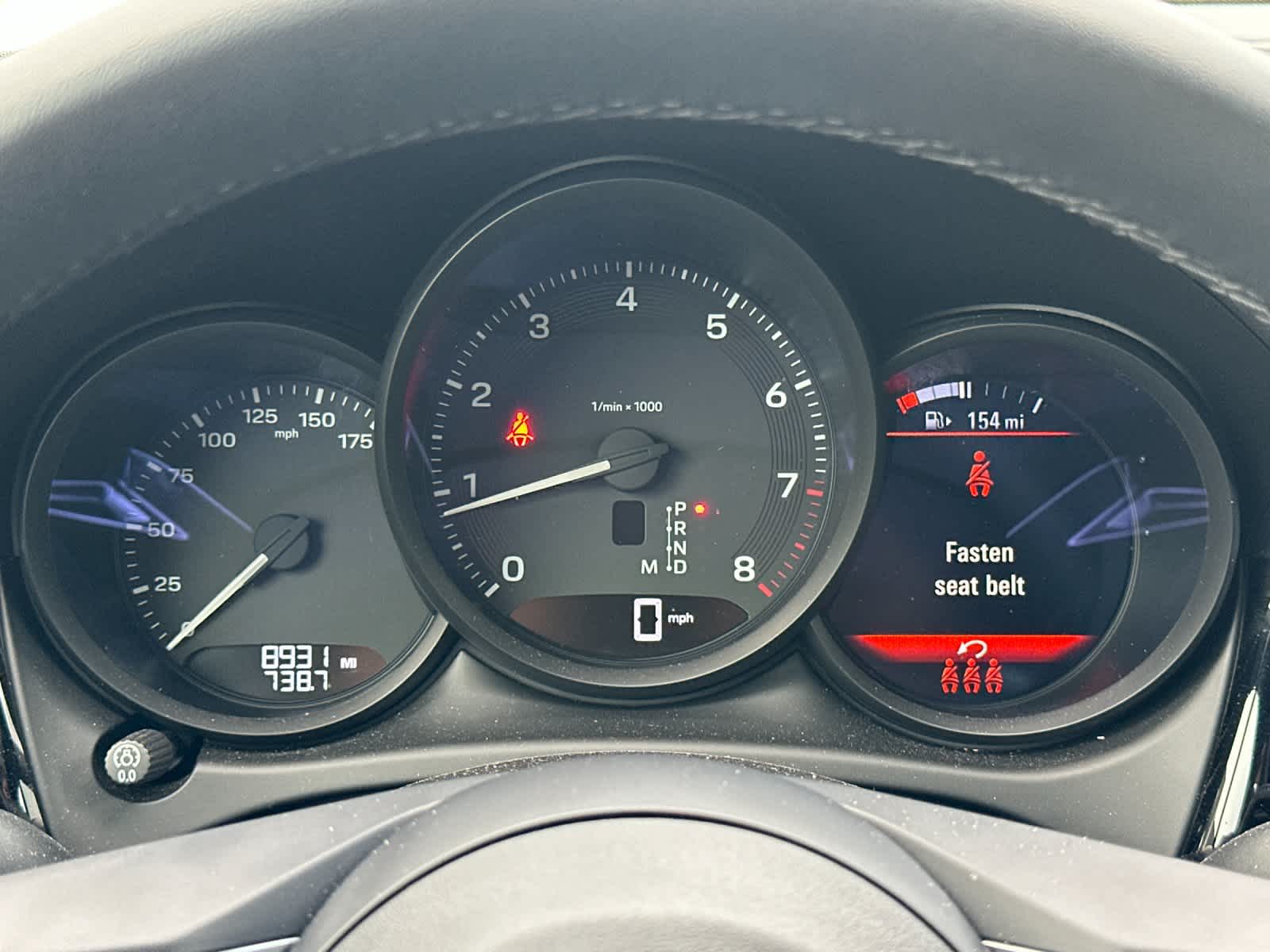 Thumbnail: 2025 Porsche Macan - 29