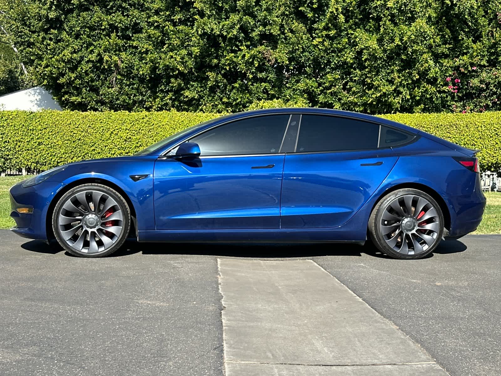 Thumbnail: 2022 Tesla Model 3 - 2