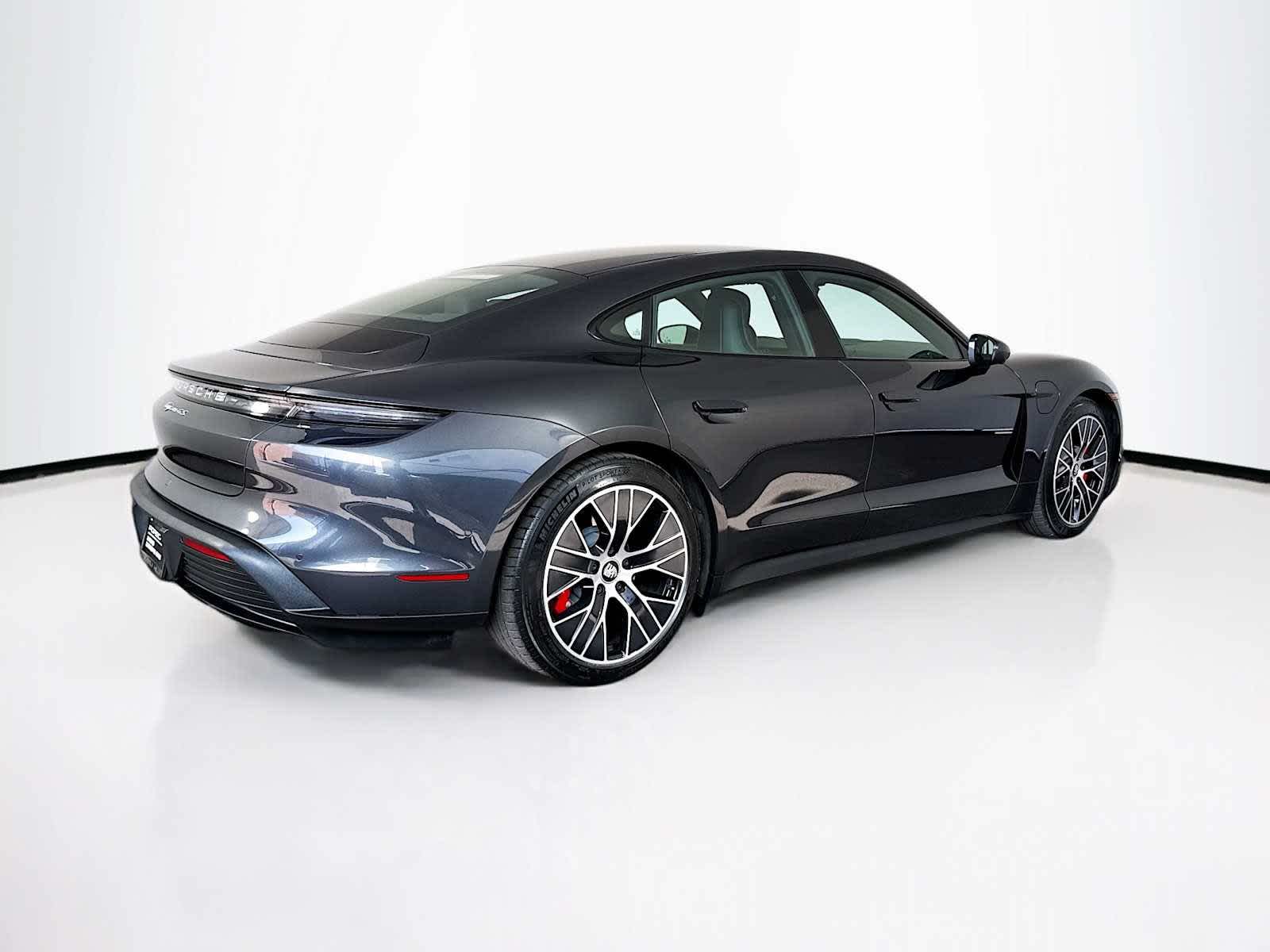 Thumbnail: 2020 Porsche Taycan - 9