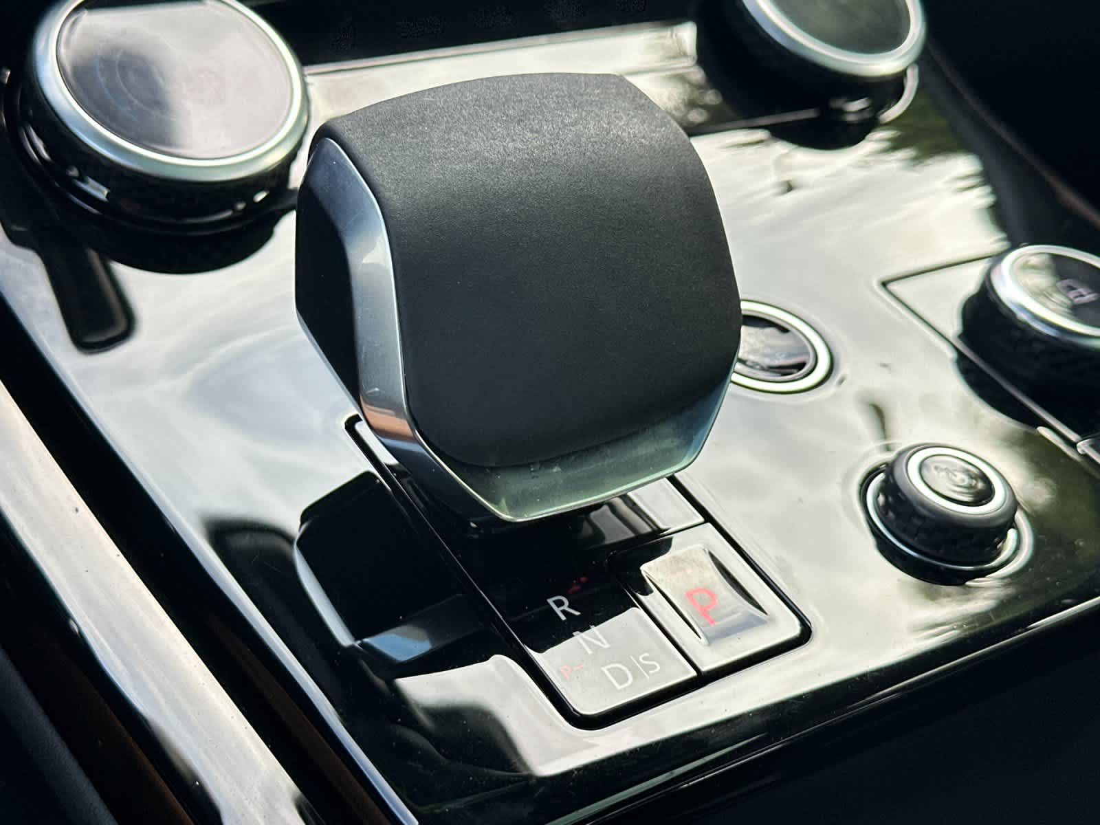 Thumbnail: 2023 Land Rover Range Rover Sport - 25