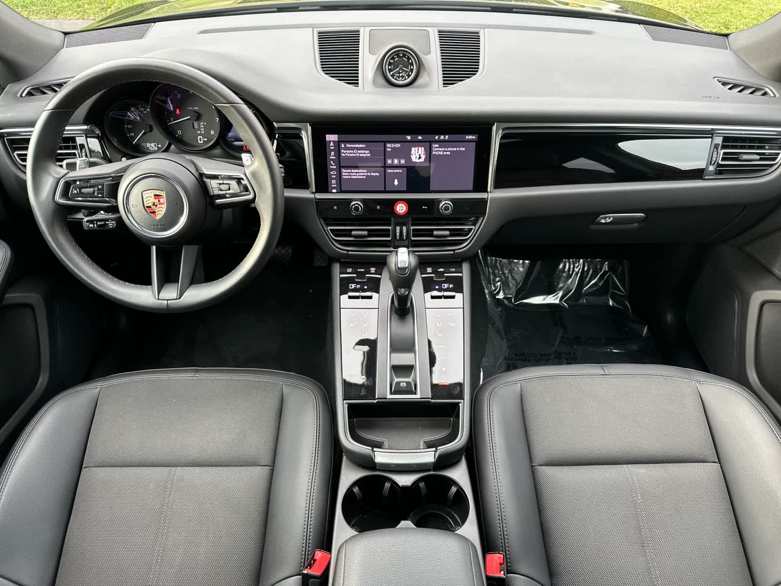 Thumbnail: 2025 Porsche Macan - 6