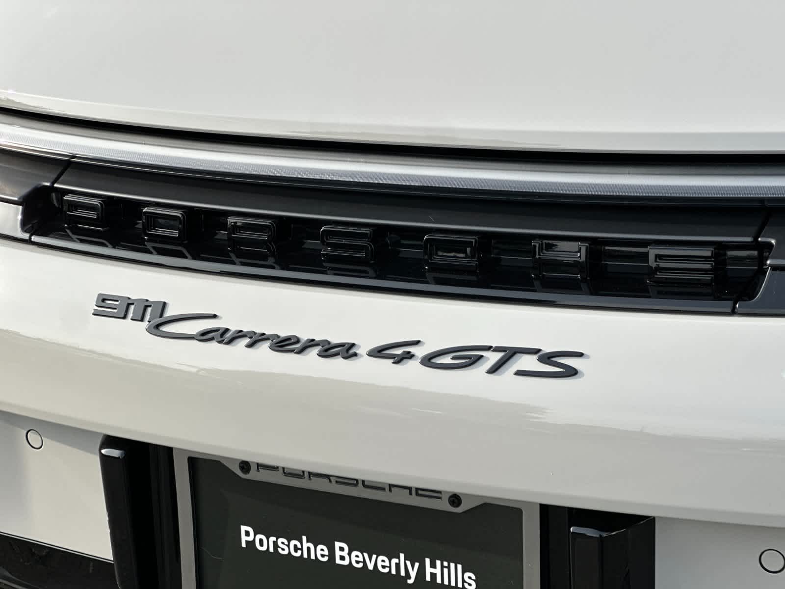 Thumbnail: 2026 Porsche 911 - 28