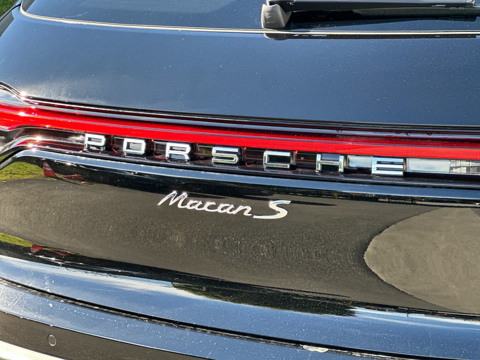 Thumbnail: 2026 Porsche Macan - 32