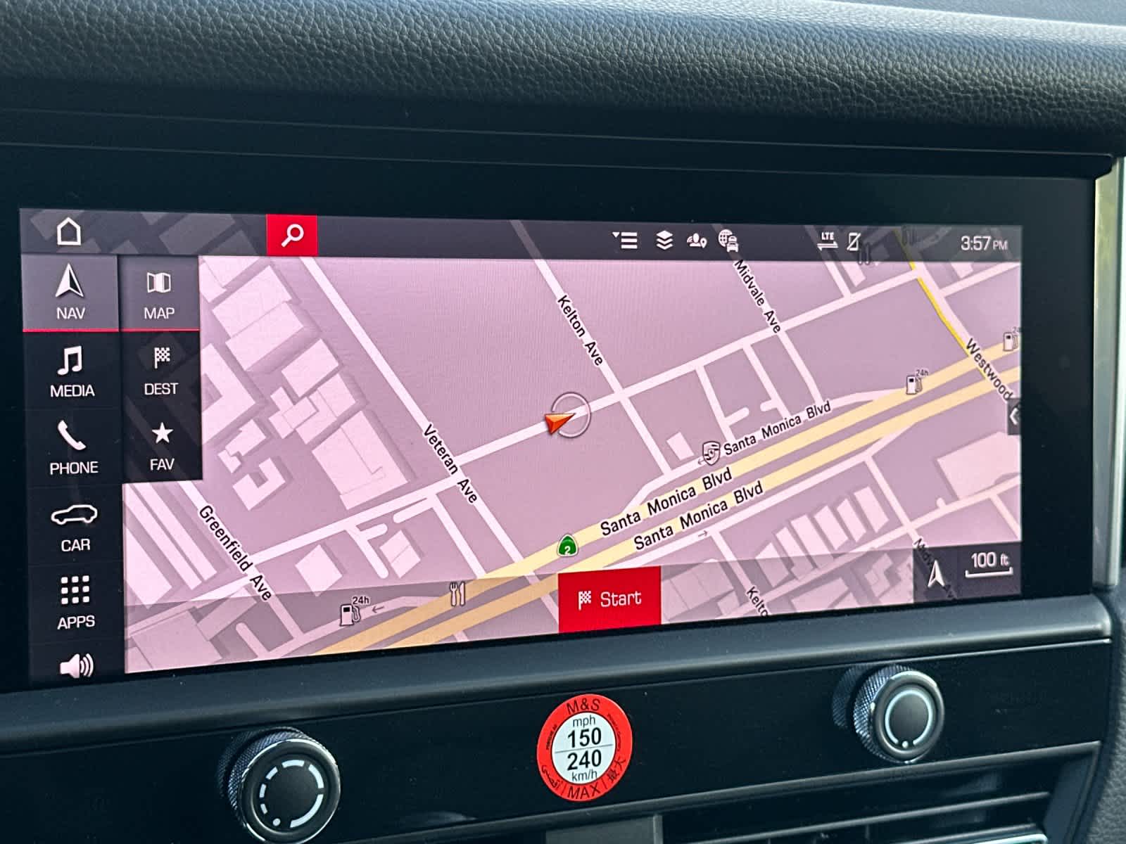 Thumbnail: 2026 Porsche Macan - 21