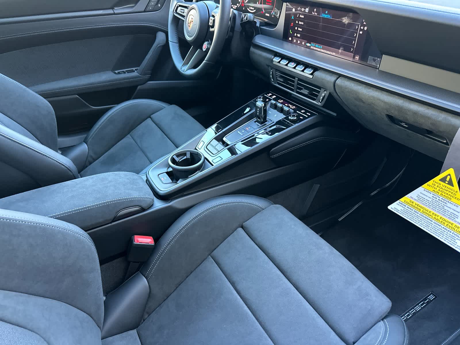 Thumbnail: 2026 Porsche 911 - 13