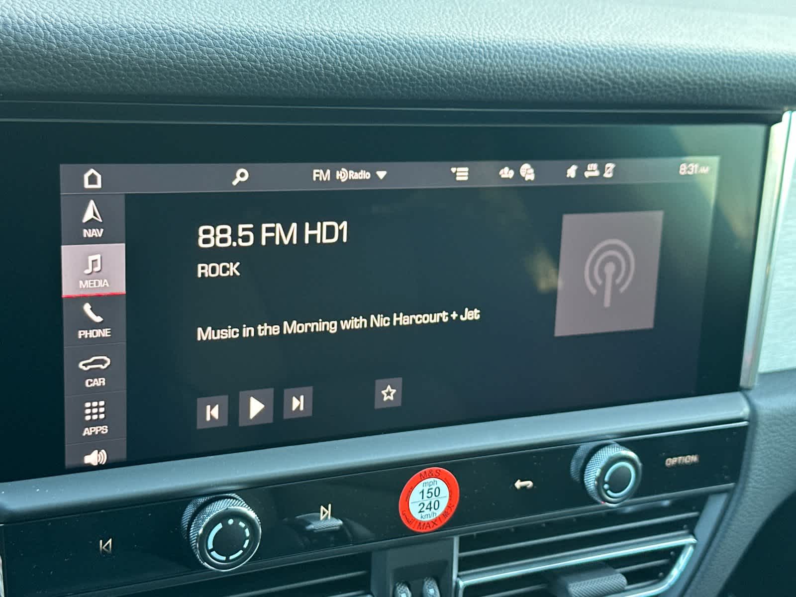 Thumbnail: 2026 Porsche Macan - 21