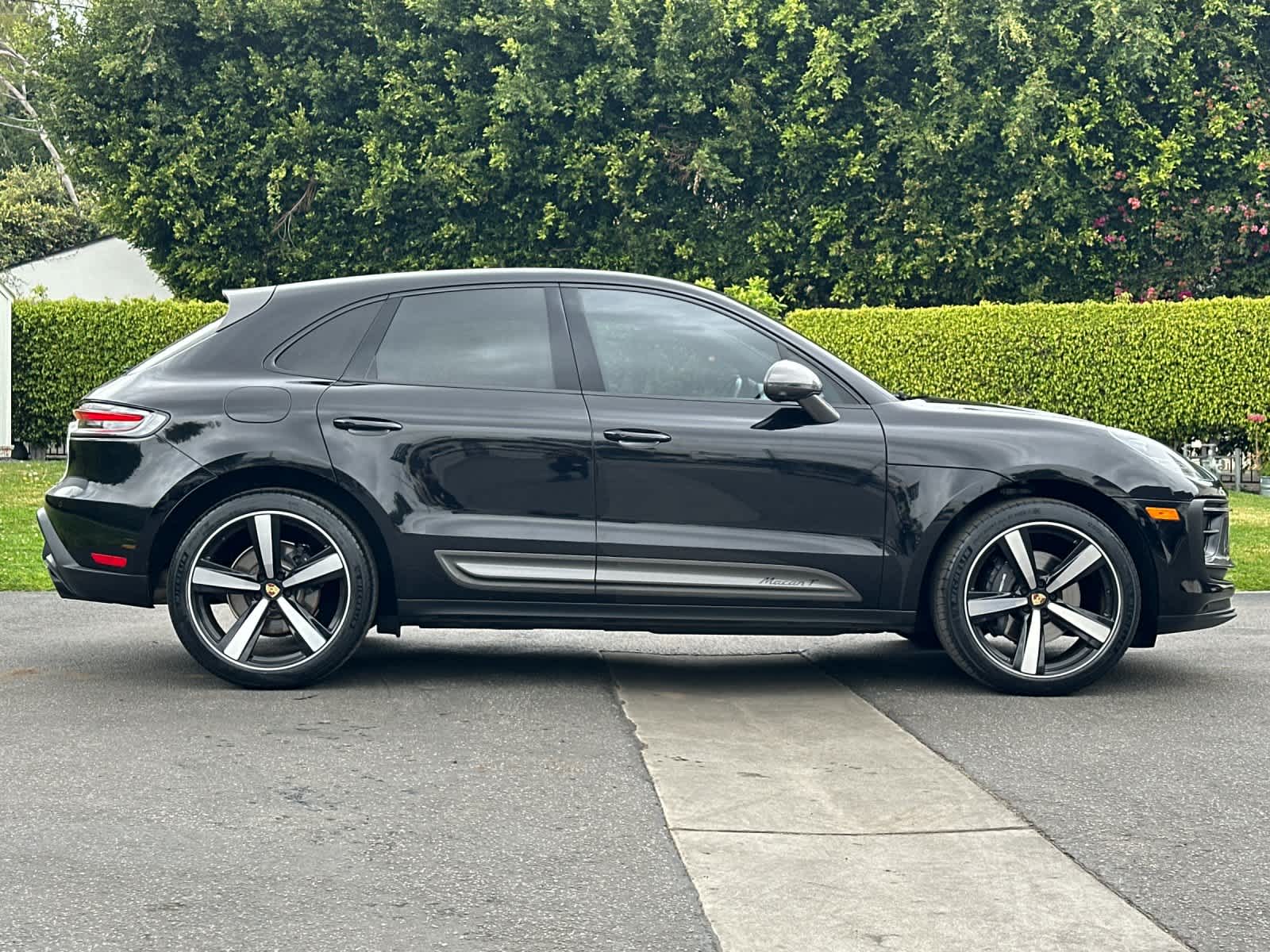 Thumbnail: 2023 Porsche Macan - 9