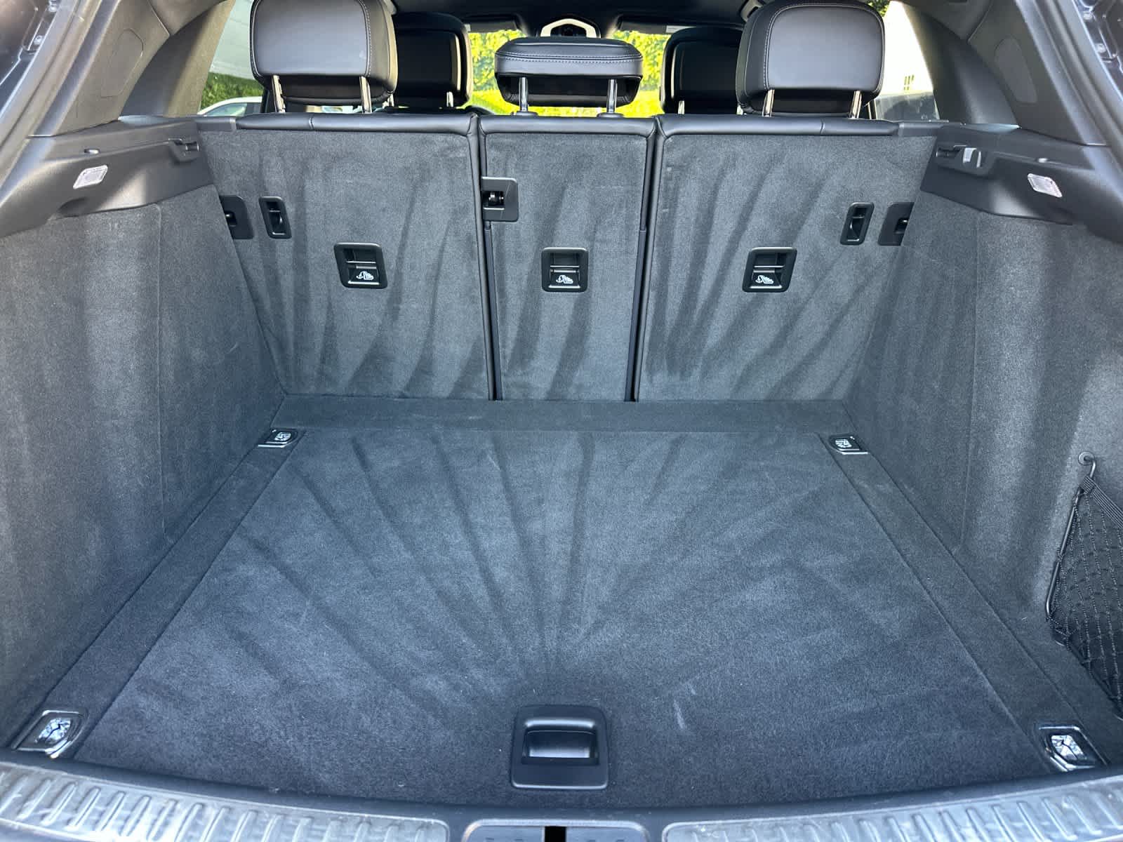 Thumbnail: 2025 Porsche Macan - 16