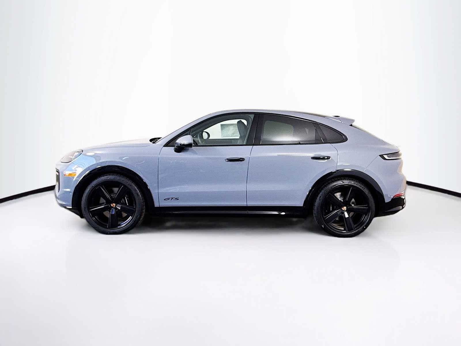 Thumbnail: 2025 Porsche Cayenne - 2