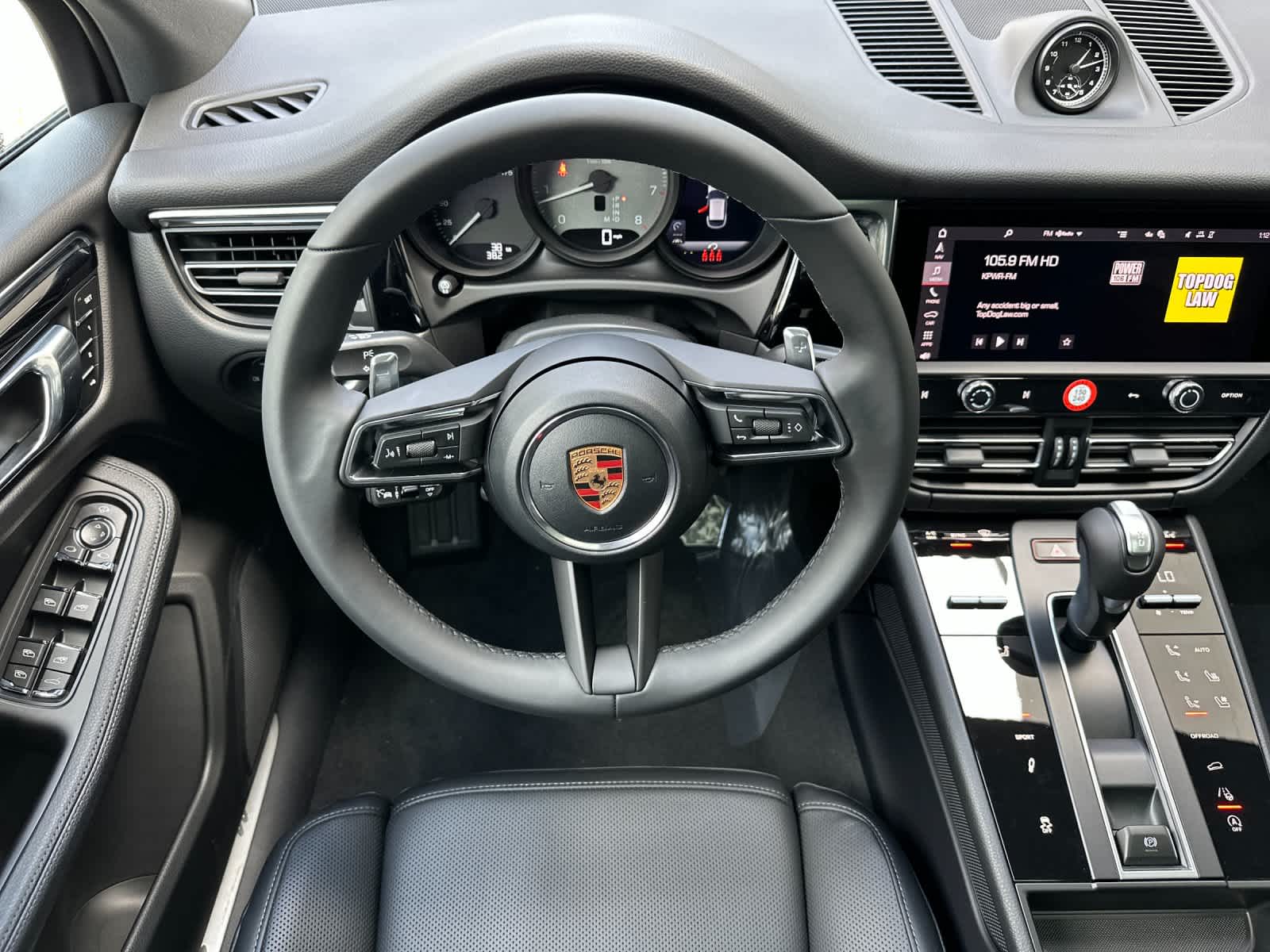 Thumbnail: 2026 Porsche Macan - 15