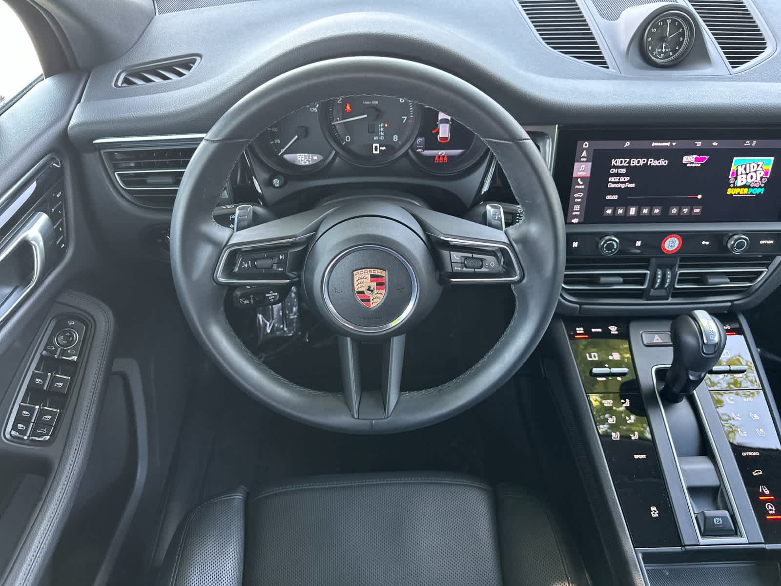 Thumbnail: 2025 Porsche Macan - 14