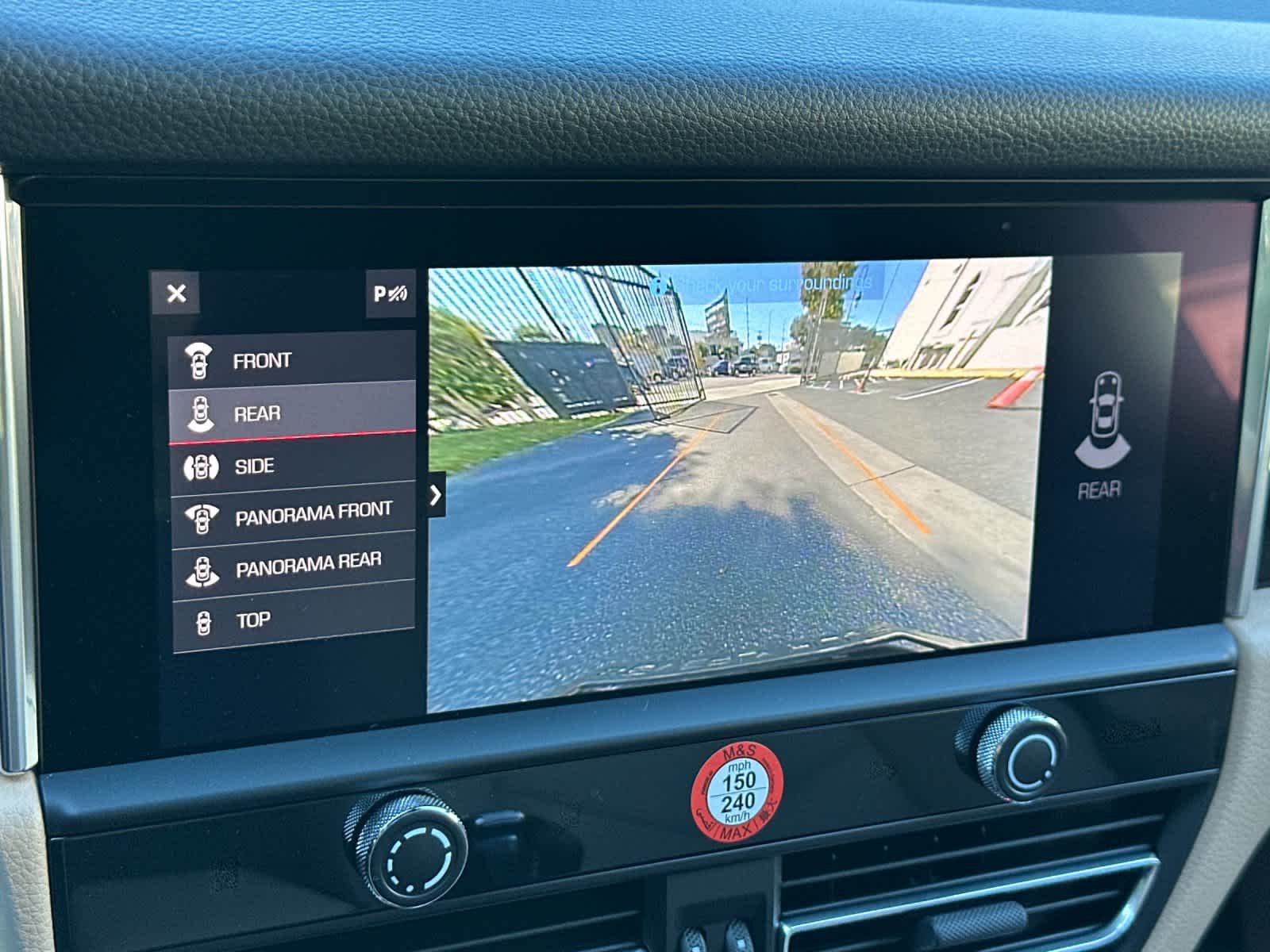 Thumbnail: 2025 Porsche Macan - 22