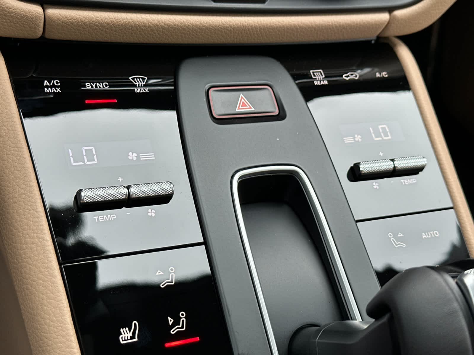 Thumbnail: 2026 Porsche Macan - 24