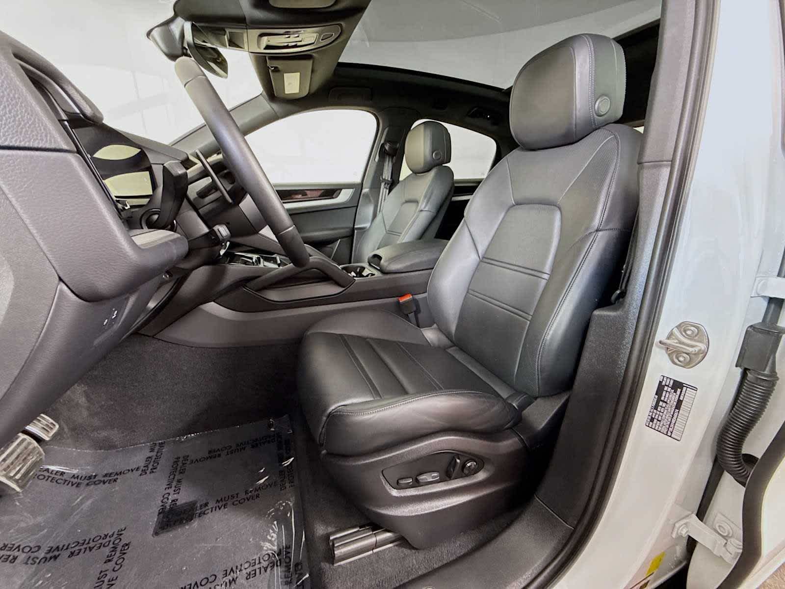 Thumbnail: 2024 Porsche Cayenne - 5