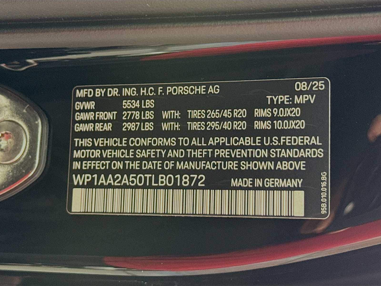 Thumbnail: 2026 Porsche Macan - 25