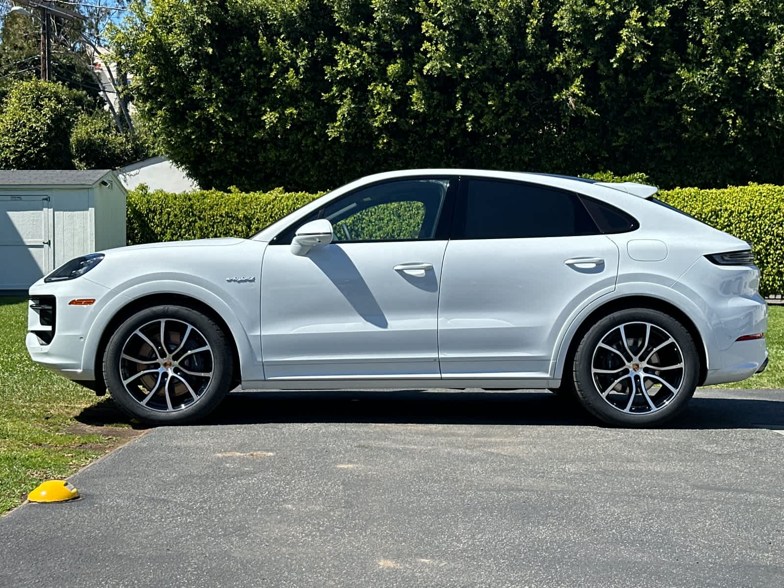 Thumbnail: 2026 Porsche Cayenne - 2