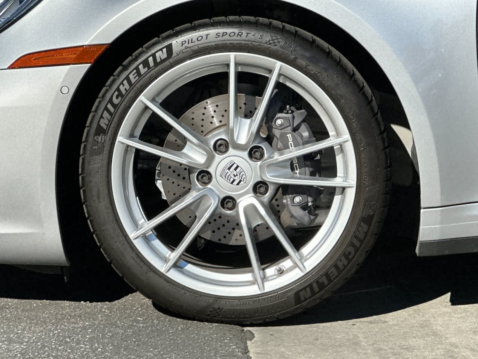 Thumbnail: 2024 Porsche 911 - 29