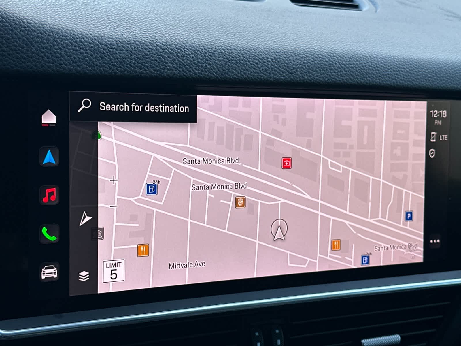 Thumbnail: 2022 Porsche Cayenne - 22