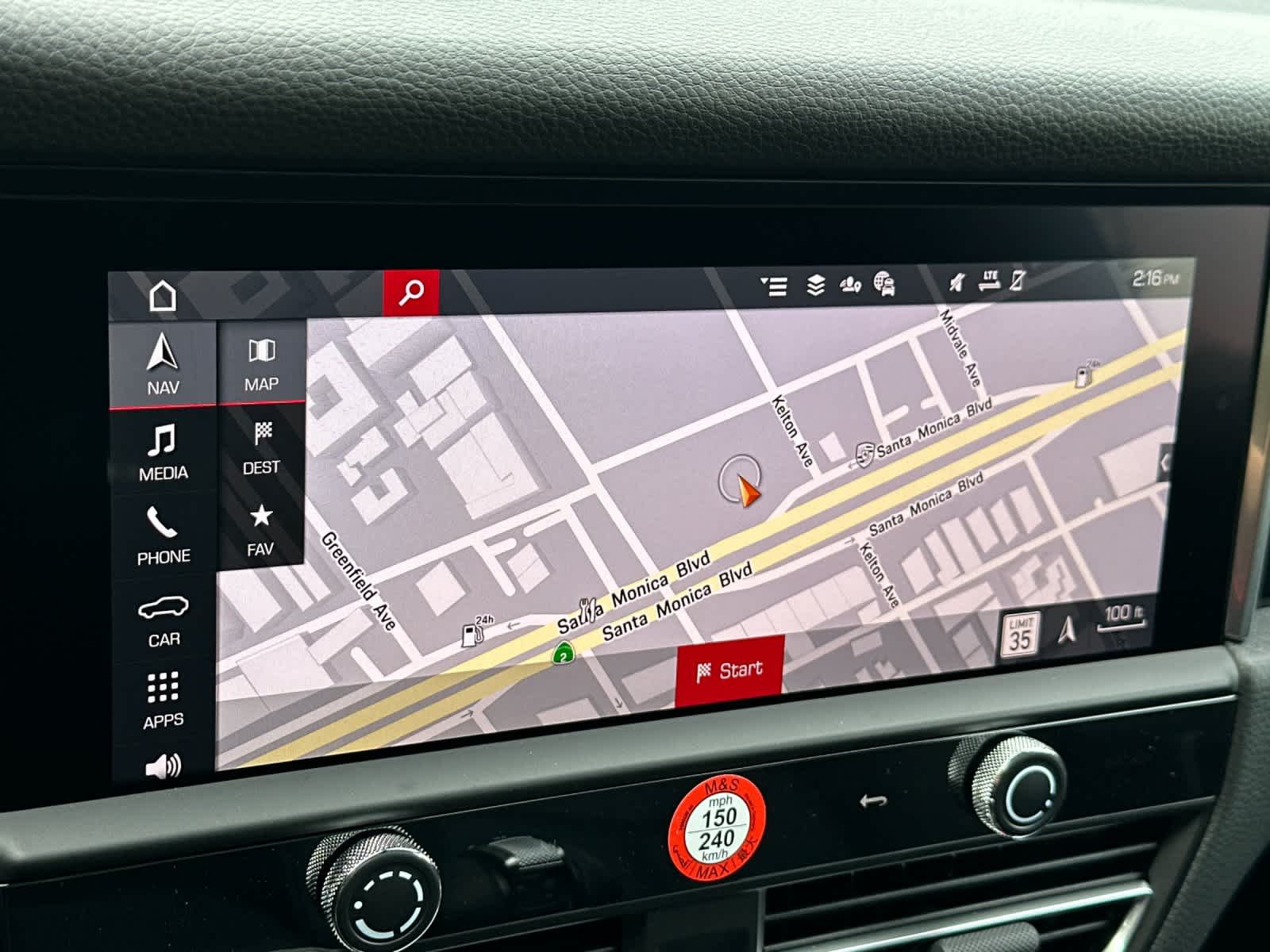 Thumbnail: 2026 Porsche Macan - 21